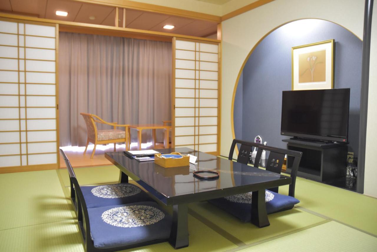 The Gran Resort Elegante Awajishima Zewnętrze zdjęcie